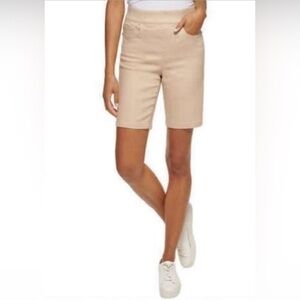Dkny ladies  comfort stretch short (NWOT)